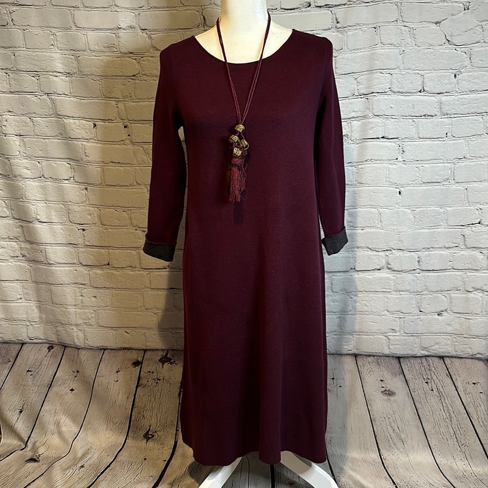 Artisan NY  Double Knit Dress with Coordinating Necklace